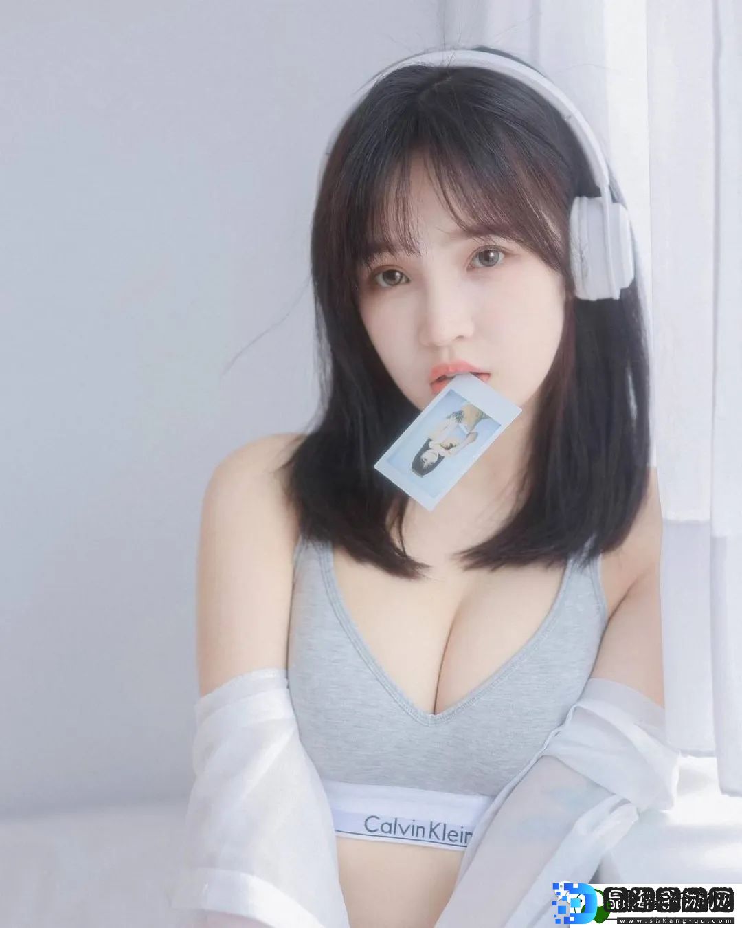 《丰满的女邻居》三级：三级上线，网友直呼不看是损失！
