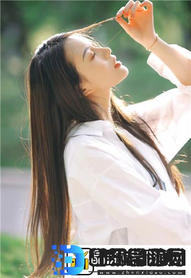 女学生被 c 扒衣服英文网站震惊众人，网友：这简直是道德的滑坡现场！