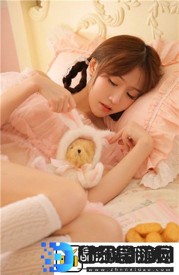 女被 c 黄扒衣服办公室震惊全网，网友：怎么会有这种事！